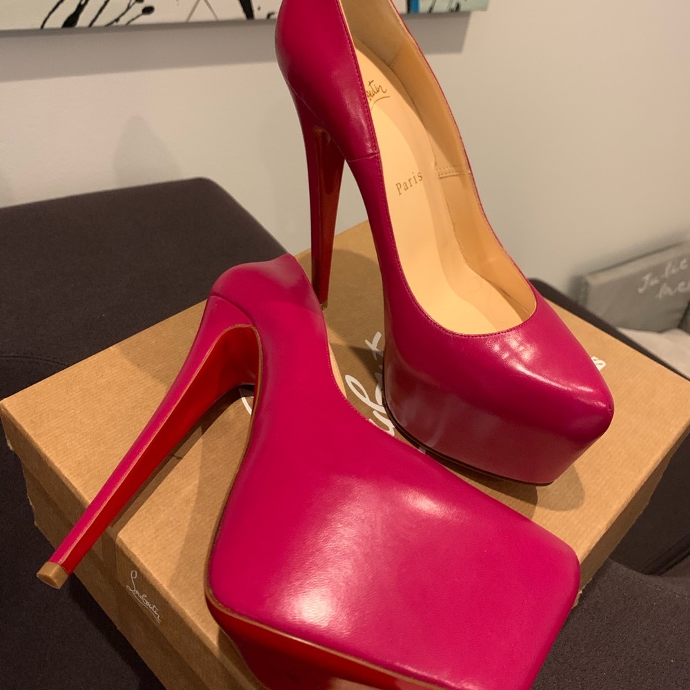 Louboutin Daffodile Platform Red Sole Pump, Pink